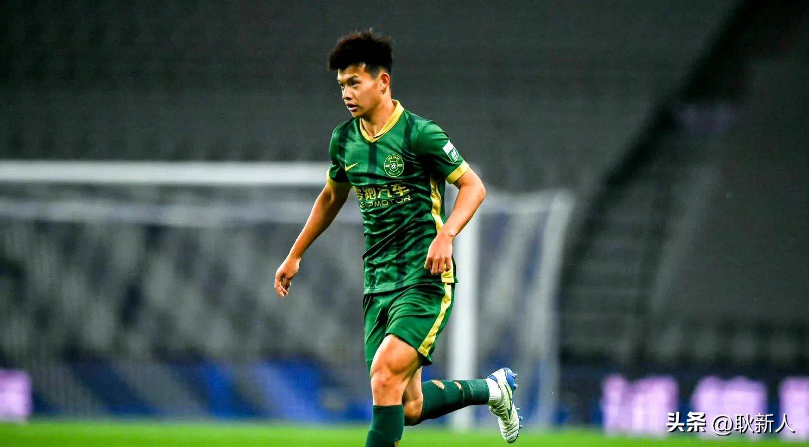 浙江绿城中场发挥稳定,球队整体实力逐渐提升 浙江绿城中场发挥稳定,球队整体实力逐渐提升