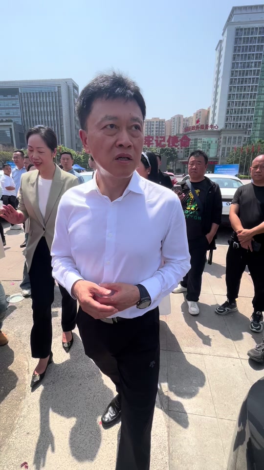 高洪波出任河北华夏幸福主帅,球迷期待新气象的简单介绍 高洪波出任河北华夏幸福主帅,球迷期待新气象的简单介绍