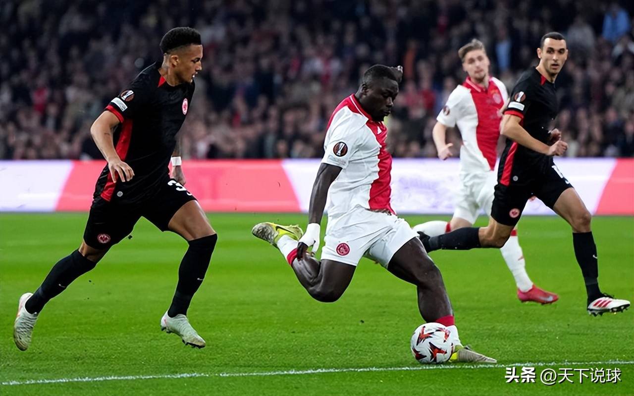 关于法兰克福球员训练时态度认真,追求胜利的信息 关于法兰克福球员训练时态度认真,追求胜利的信息