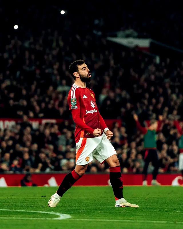 包含曼联客场大胜,卫冕冠军争冠形势看好的词条 包含曼联客场大胜,卫冕冠军争冠形势看好的词条