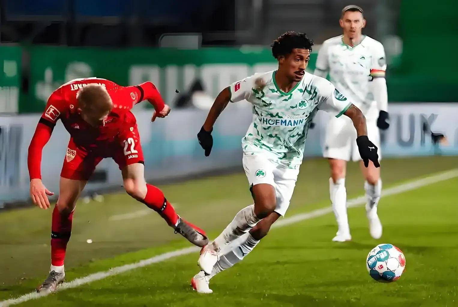 关于沙尔克球员期待在主场拿下关键胜利的信息 关于沙尔克球员期待在主场拿下关键胜利的信息