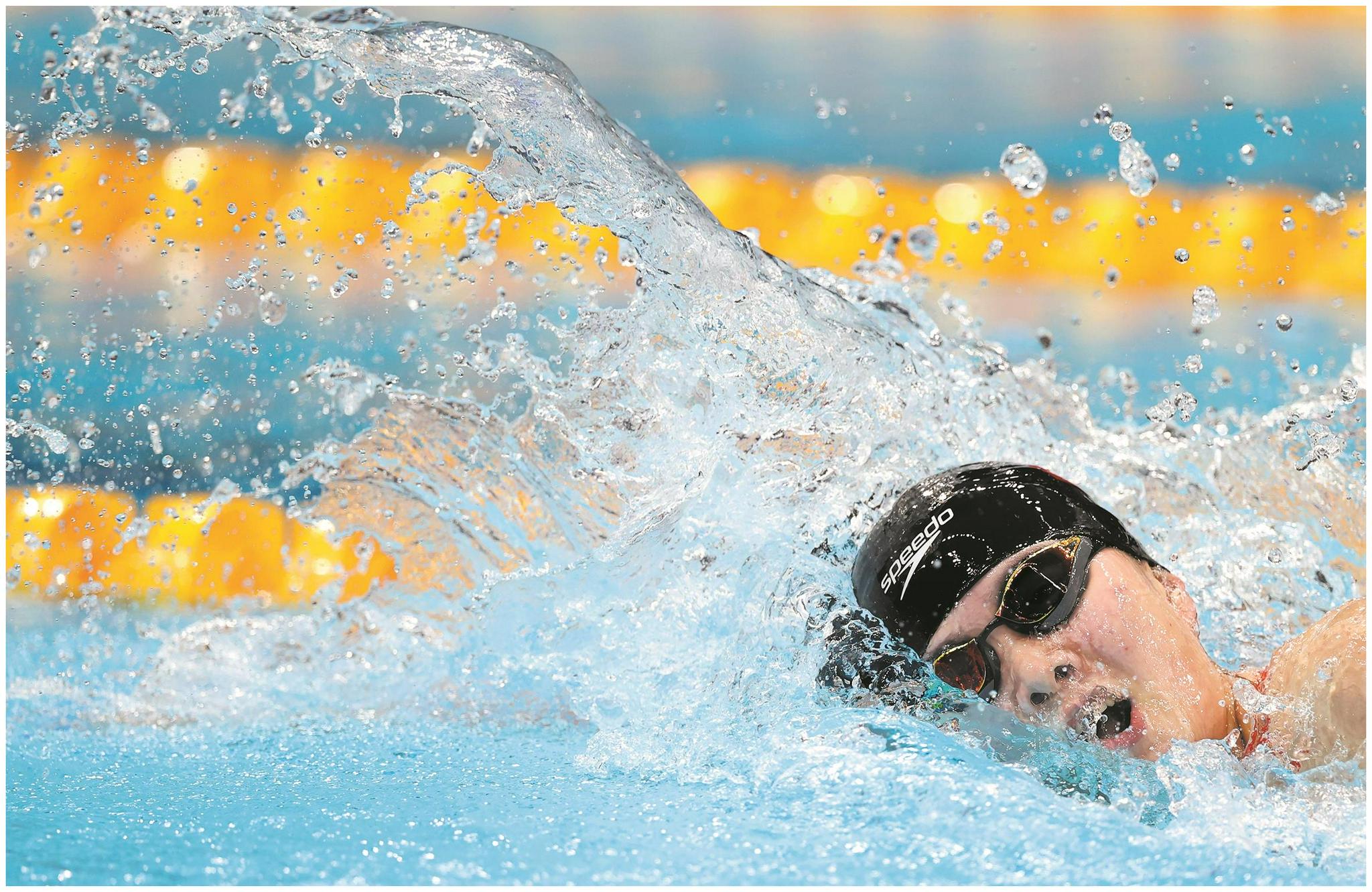 摩洛哥选手斩获游泳比赛金牌 摩洛哥选手斩获游泳比赛金牌