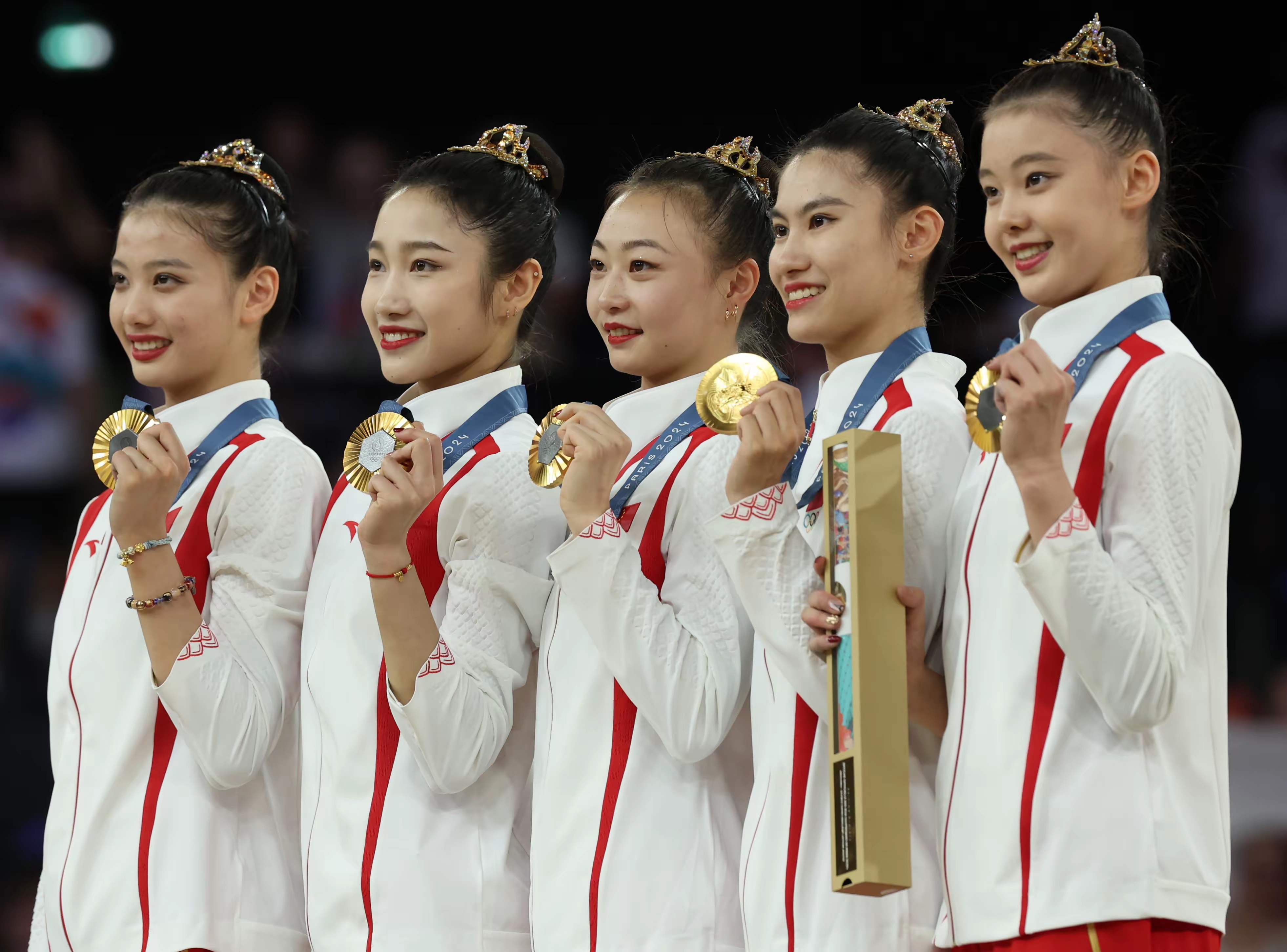 体操单项决赛:日本小将登上领奖台 体操单项决赛:日本小将登上领奖台