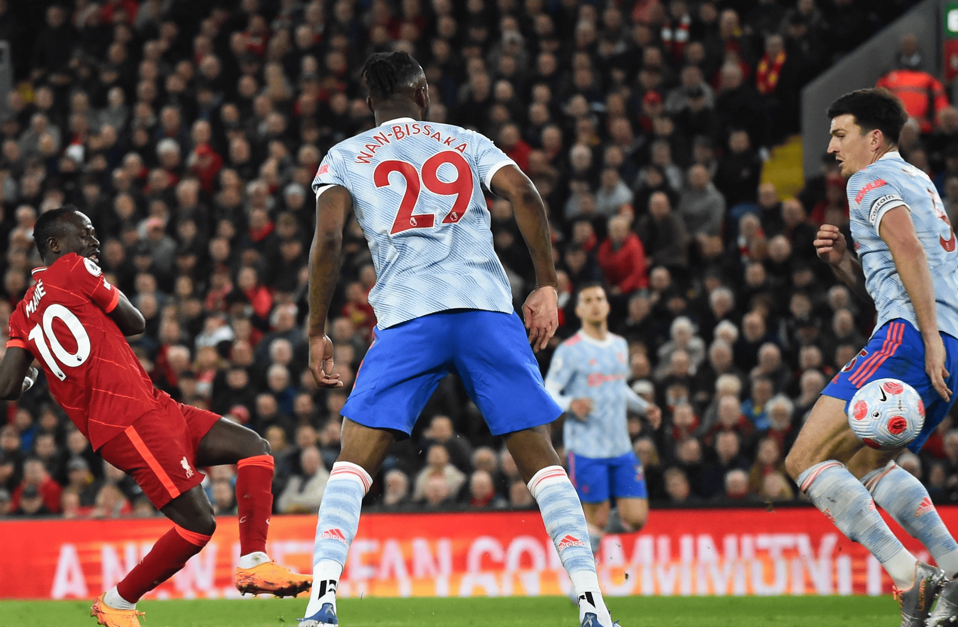 曼城逆袭利物浦,成功夺得欧冠冠军 曼城逆袭利物浦,成功夺得欧冠冠军