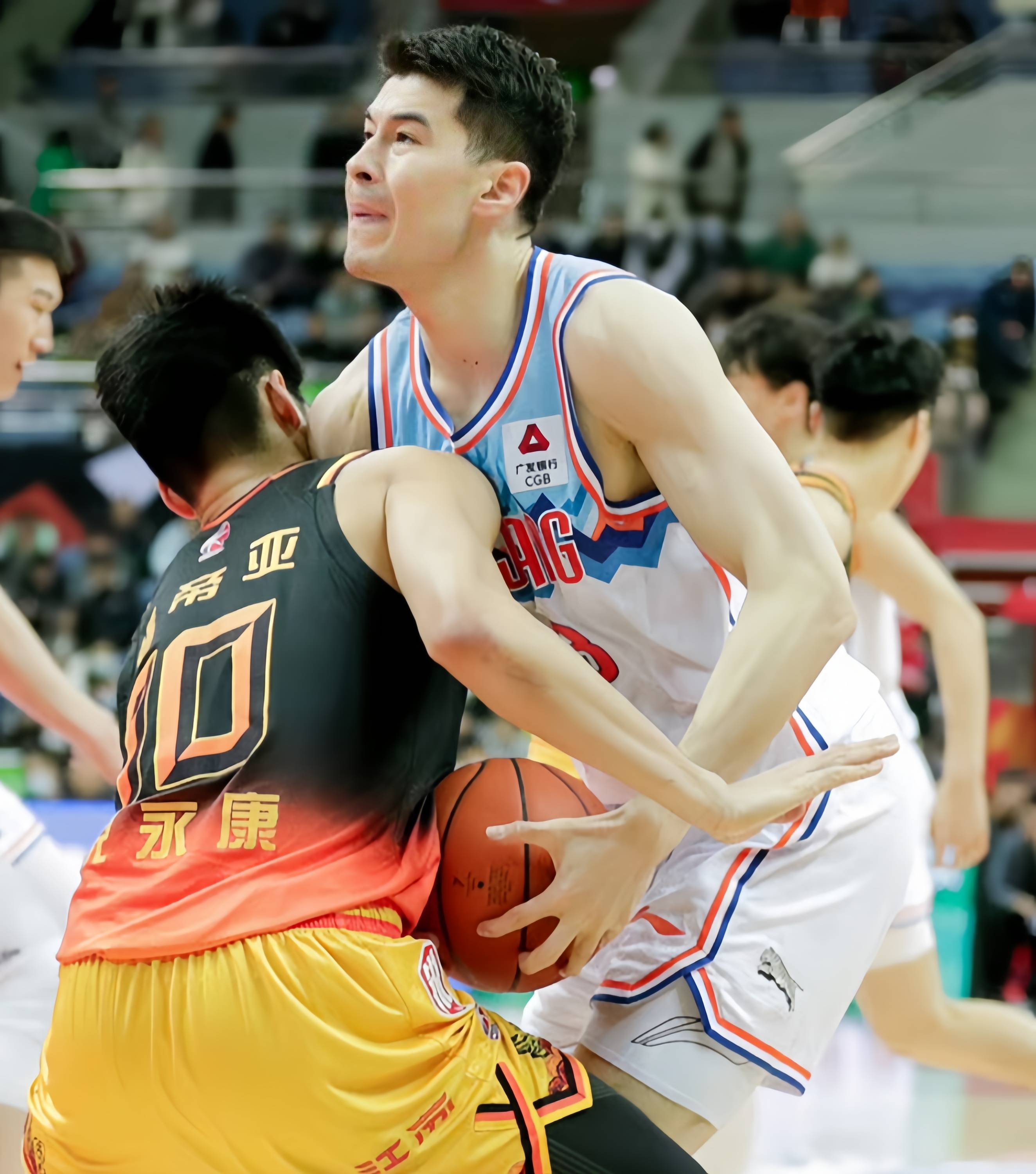 深圳男篮负于江苏,遭遇五连败 深圳男篮负于江苏,遭遇五连败