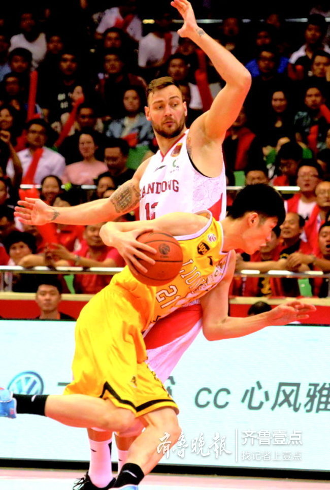 河南主场迎战广东,冲刺胜利的简单介绍 河南主场迎战广东,冲刺胜利的简单介绍