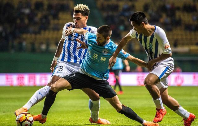 半岛体育培训-包含江苏苏宁客场输给天津天海，遭遇两连败的词条