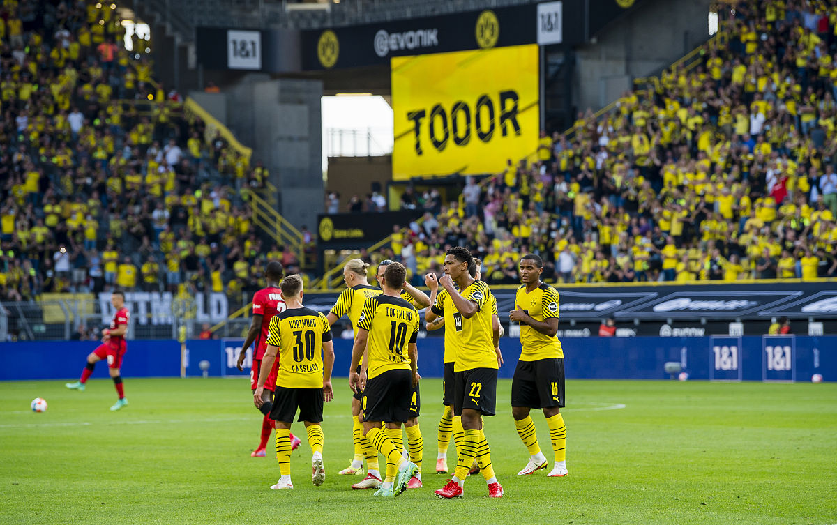 关于柏林赫塔四球大胜法兰克福，实现三连胜的信息