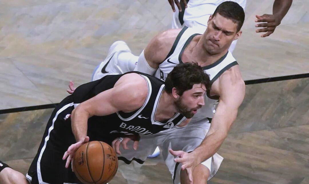 猛龙击败雄鹿,晋级东部决赛 猛龙击败雄鹿,晋级东部决赛