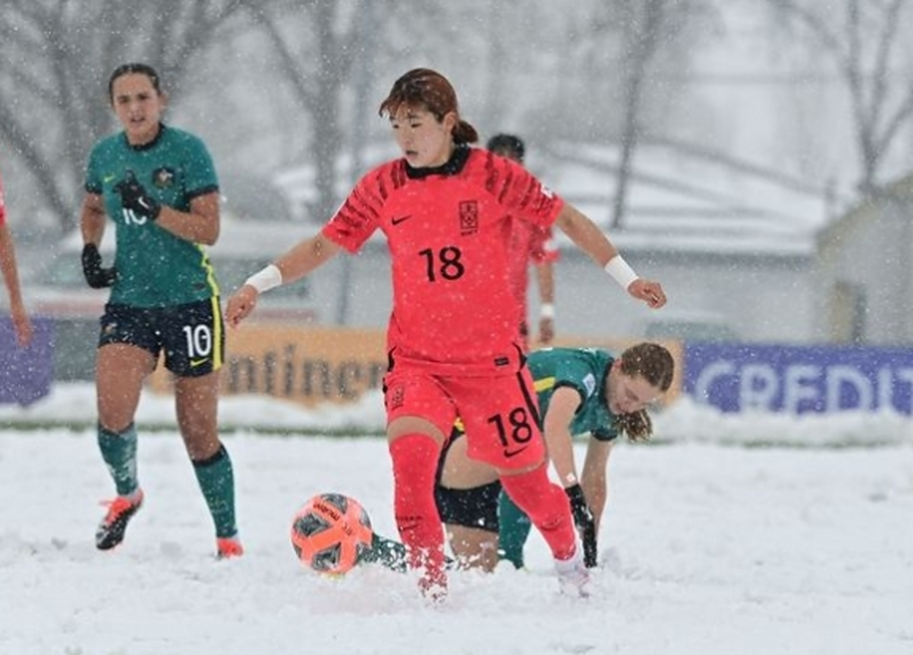 半岛体育课程-韩国女足力争战胜澳大利亚队取得大胜