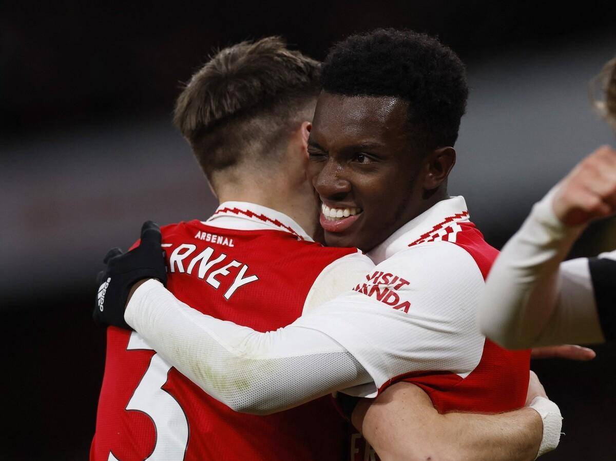 曼城再战告捷,逐渐拉开积分差距 曼城再战告捷,逐渐拉开积分差距